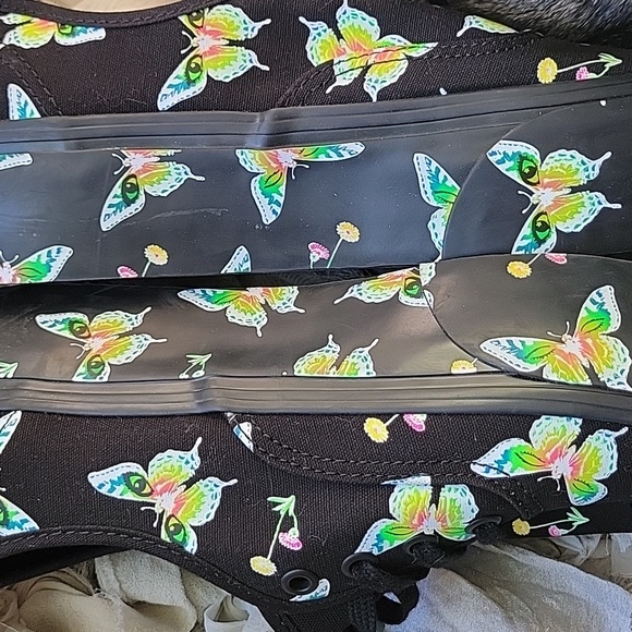 Vans glow in the dark ✨️ - Picture 4 of 5